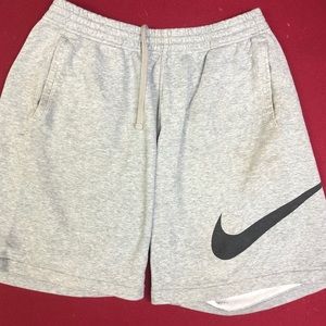 Nike Sweat-Shorts